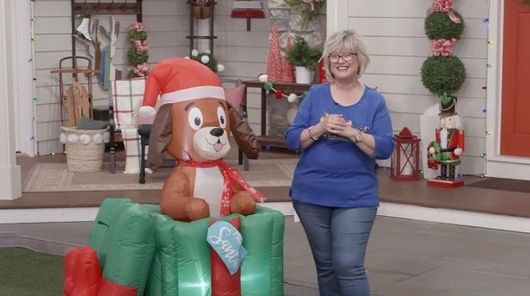 Own Your Outdoors - Christmas in July Outdoor Décor
